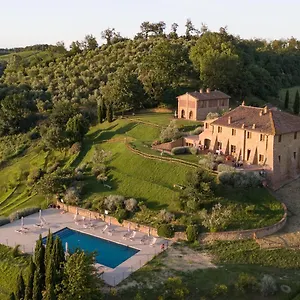 https://poggio-giulia.it-tuscanyhotel.com