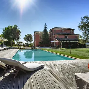 https://lantigo-granaro.riccione-hotels.org